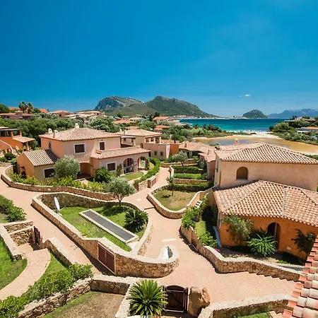 Villaggio Perlacea - Your House In Sardinia